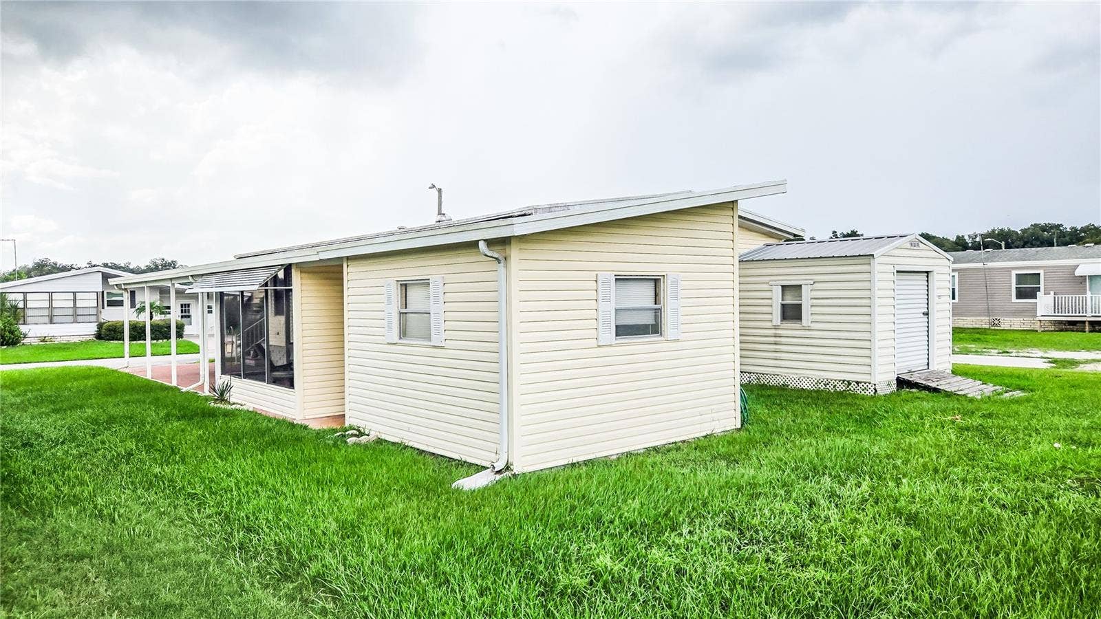 5716 PAWNEE STREET, Zephyrhills, FL 33542 5716 PAWNEE STREET, Zephyrhills, FL 33542
