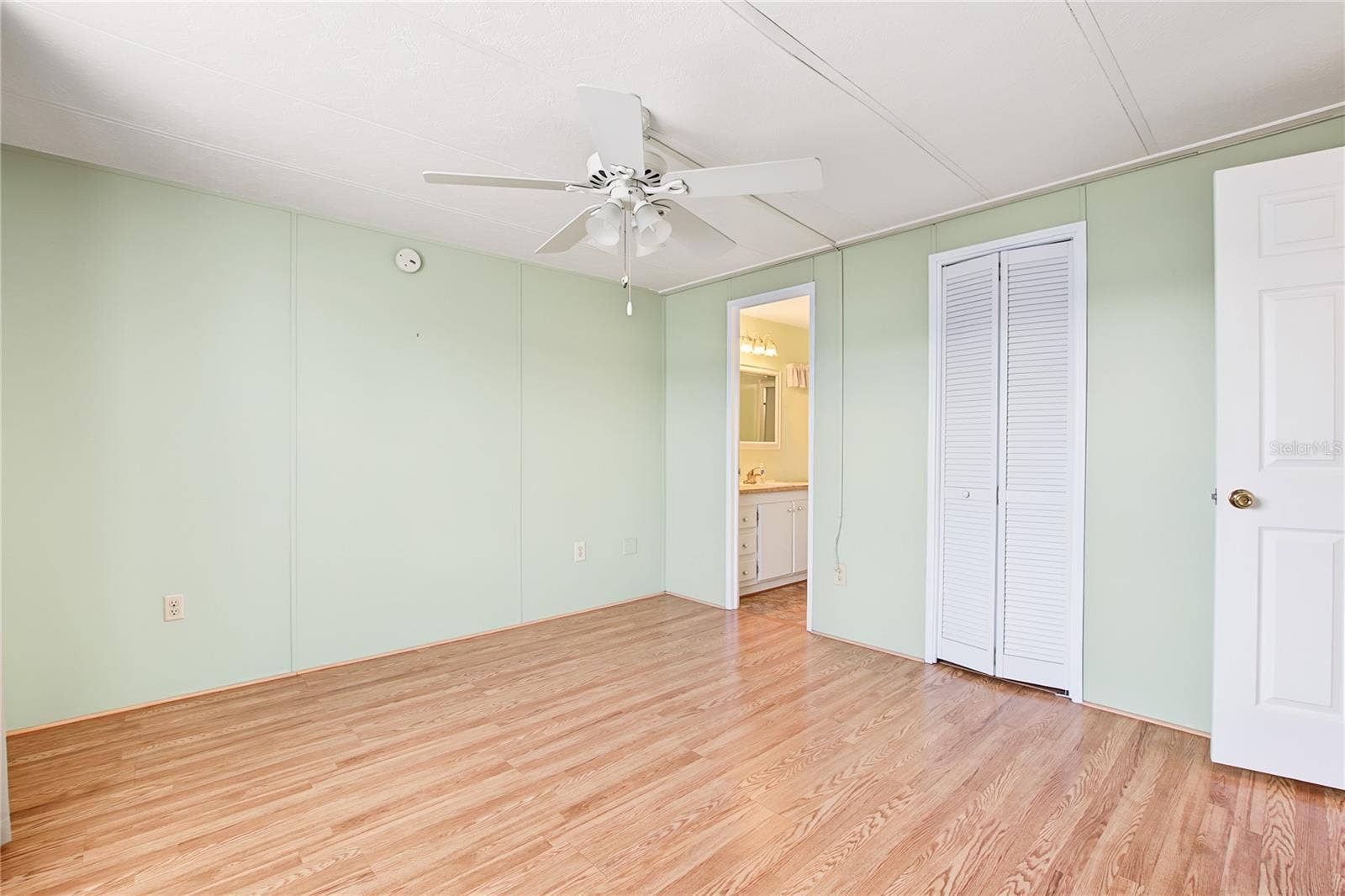 5716 PAWNEE STREET, Zephyrhills, FL 33542 5716 PAWNEE STREET, Zephyrhills, FL 33542
