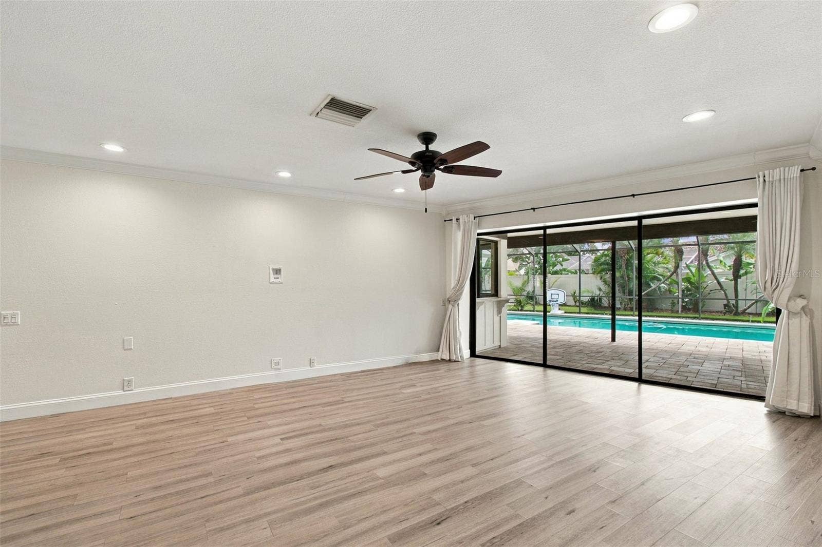 4109 CROSSWATER DRIVE, Tampa, FL 33615 4109 CROSSWATER DRIVE, Tampa, FL 33615