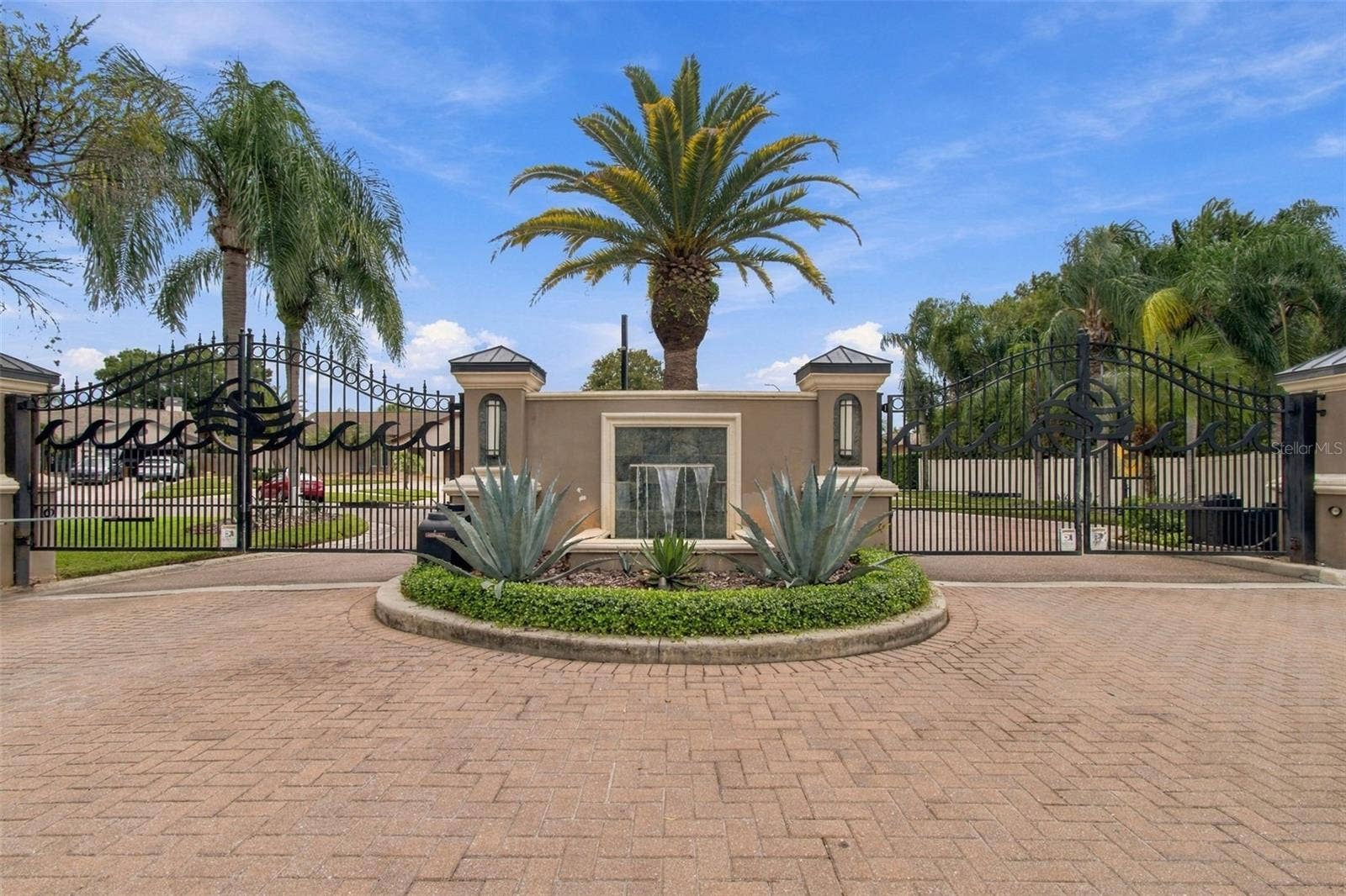 4109 CROSSWATER DRIVE, Tampa, FL 33615 4109 CROSSWATER DRIVE, Tampa, FL 33615