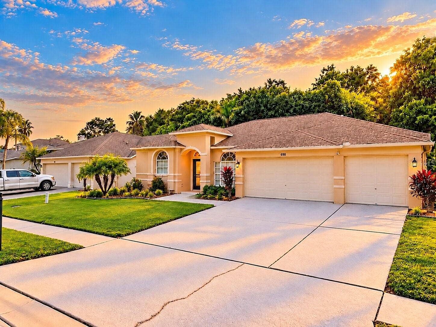 4798 AUGUSTA AVENUE, Oldsmar, FL 34677 4798 AUGUSTA AVENUE, Oldsmar, FL 34677