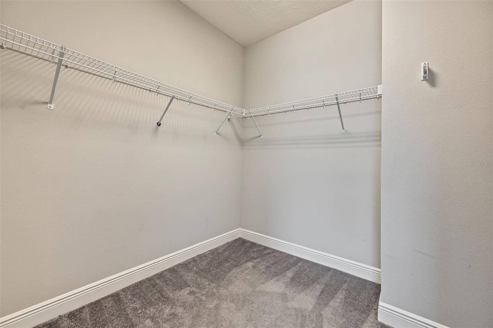 11978 CLIMBING FERN AVENUE, Riverview, FL 33579 11978 CLIMBING FERN AVENUE, Riverview, FL 33579