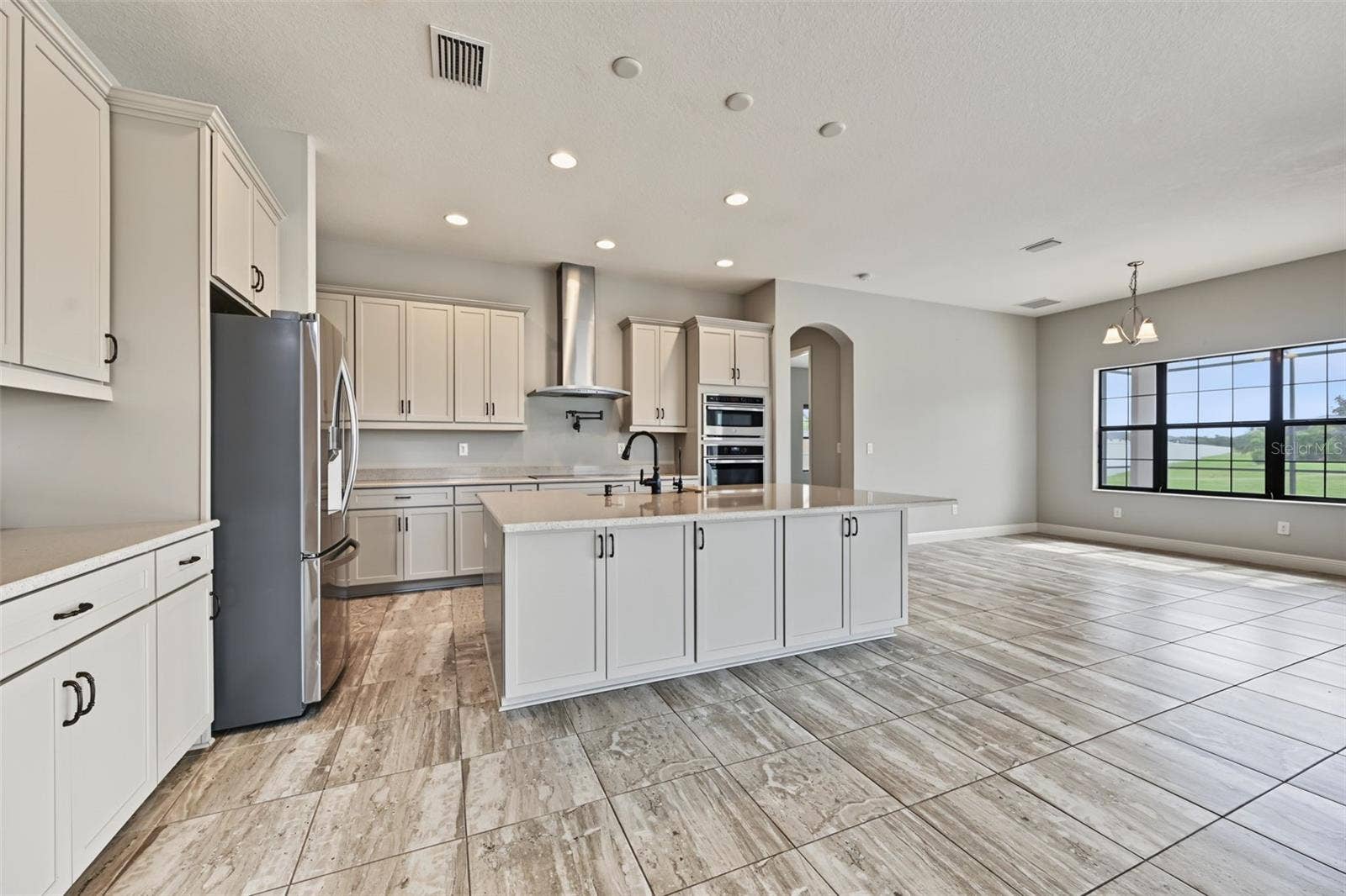 11978 CLIMBING FERN AVENUE, Riverview, FL 33579 11978 CLIMBING FERN AVENUE, Riverview, FL 33579