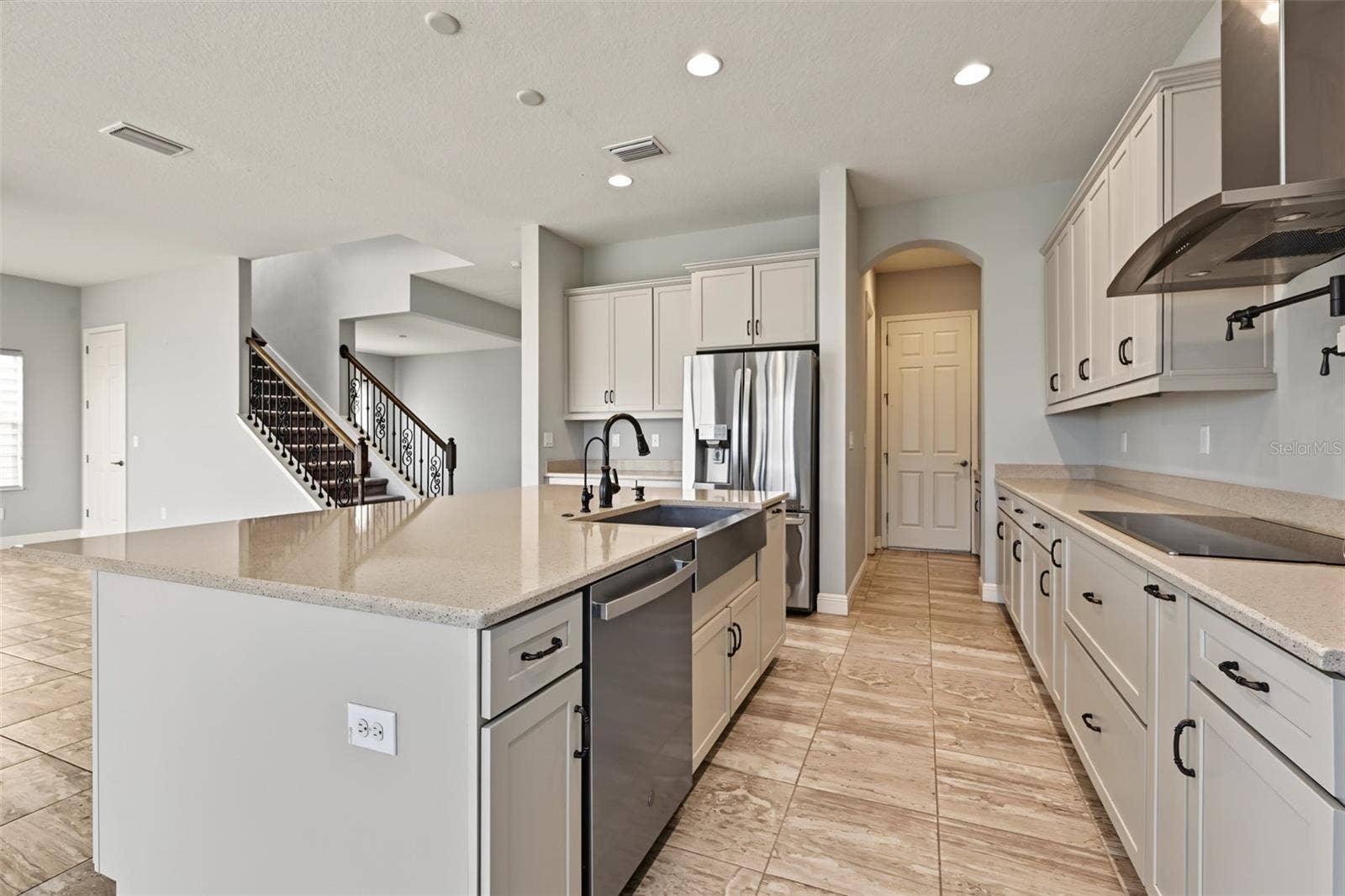 11978 CLIMBING FERN AVENUE, Riverview, FL 33579 11978 CLIMBING FERN AVENUE, Riverview, FL 33579