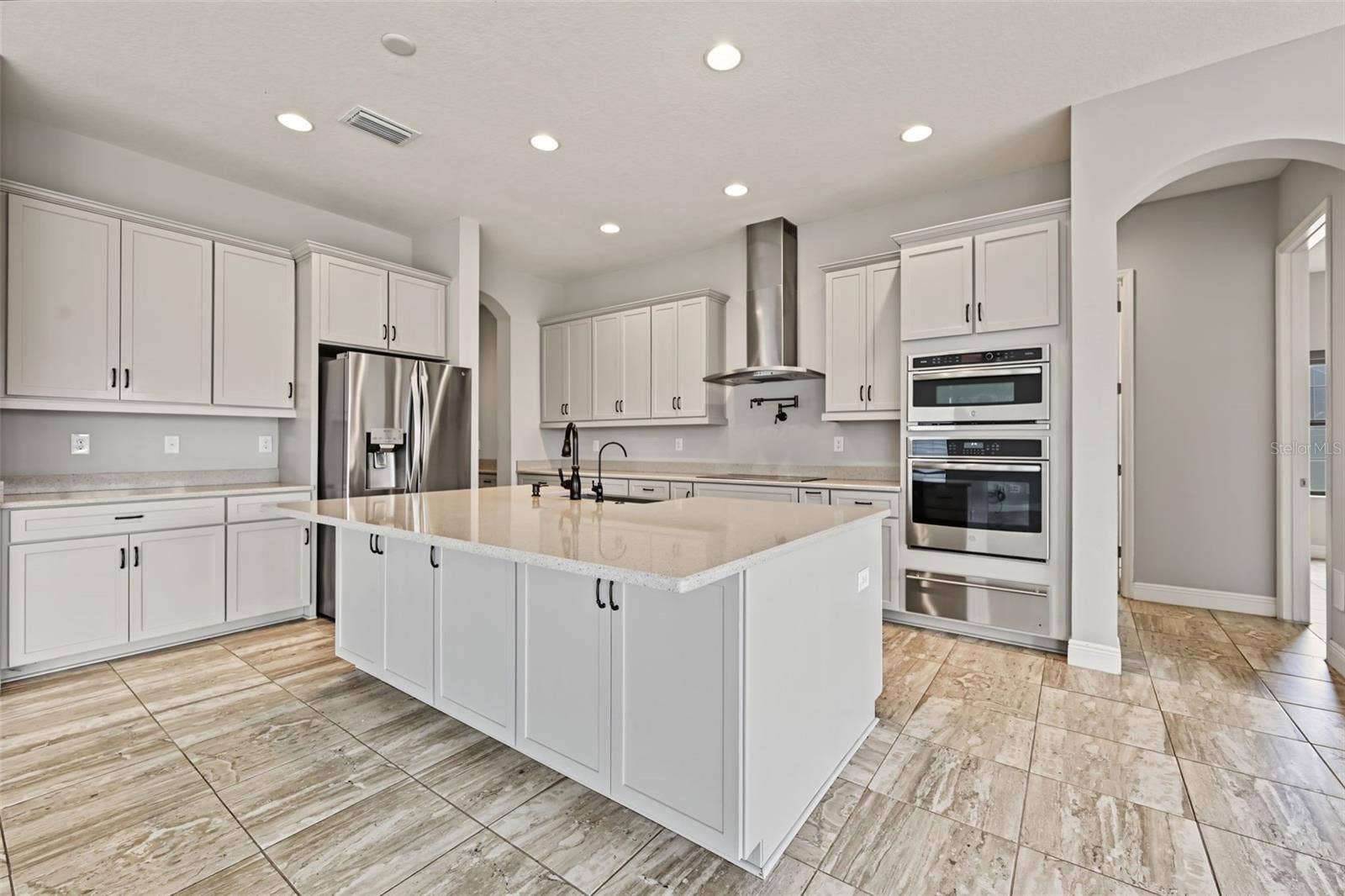 11978 CLIMBING FERN AVENUE, Riverview, FL 33579 11978 CLIMBING FERN AVENUE, Riverview, FL 33579
