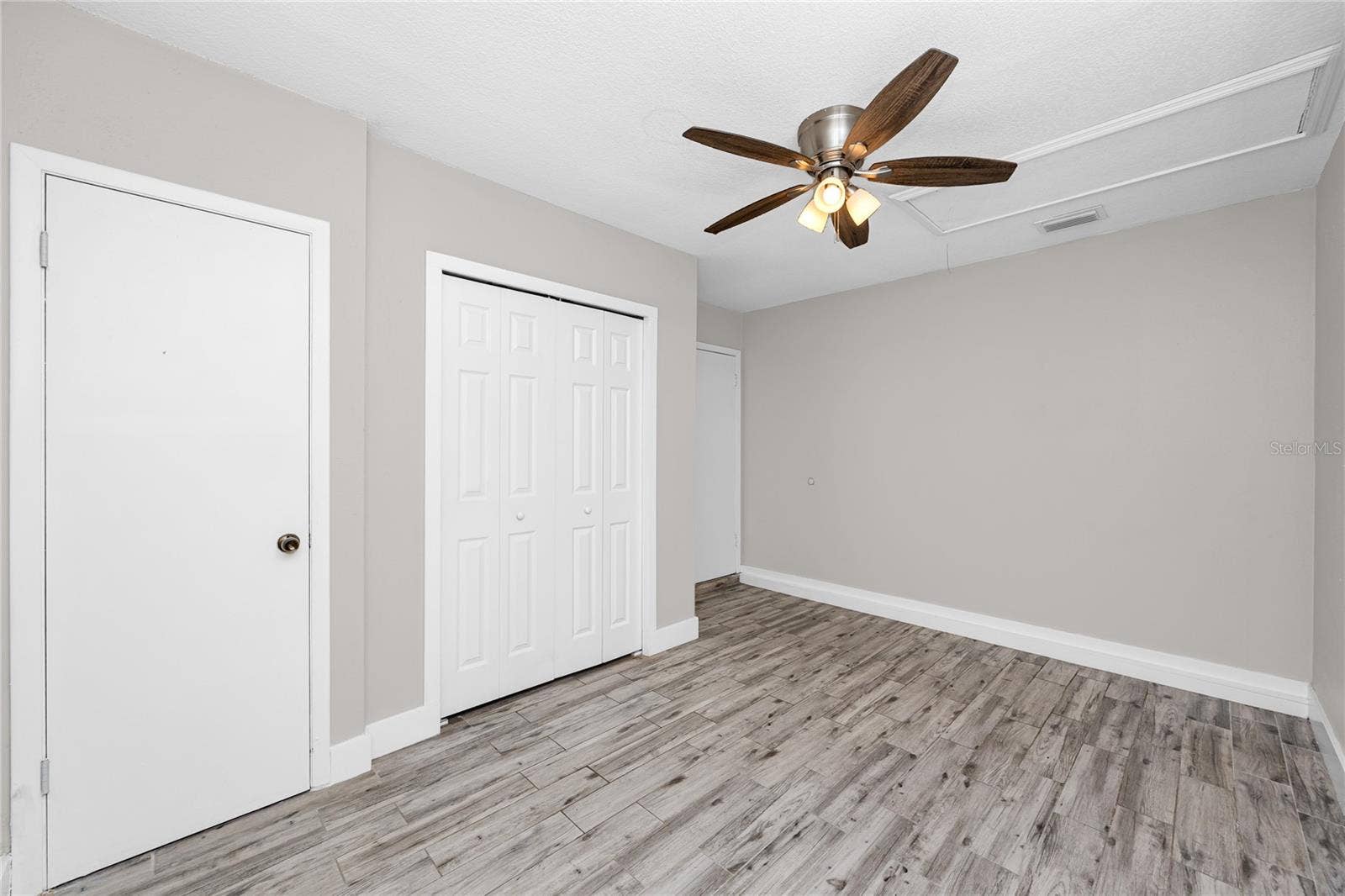 4624 WISTERIA DRIVE, Zephyrhills, FL 33542