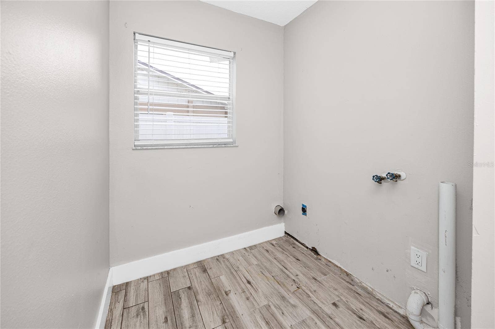 4624 WISTERIA DRIVE, Zephyrhills, FL 33542