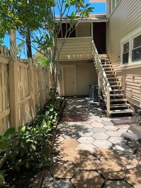 848 3RD STREET N, #1/2, St Petersburg, FL 33701