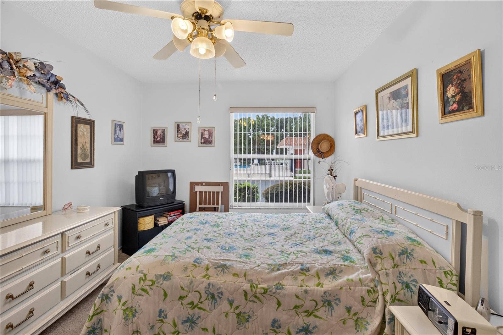 6176 CHESHAM DRIVE, #8, New Port Richey, FL 34653 6176 CHESHAM DRIVE, #8, New Port Richey, FL 34653