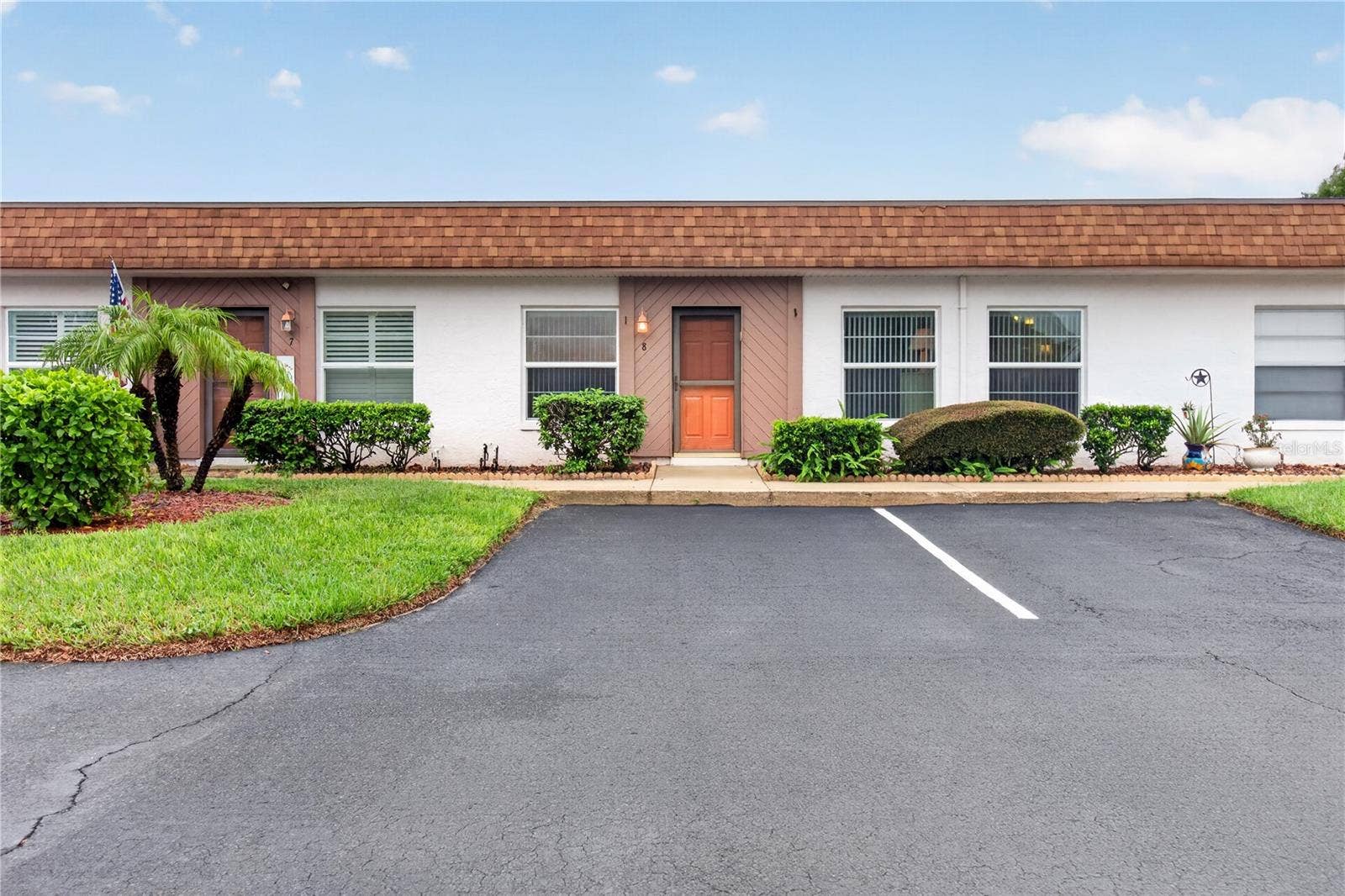 6176 CHESHAM DRIVE, #8, New Port Richey, FL 34653 6176 CHESHAM DRIVE, #8, New Port Richey, FL 34653