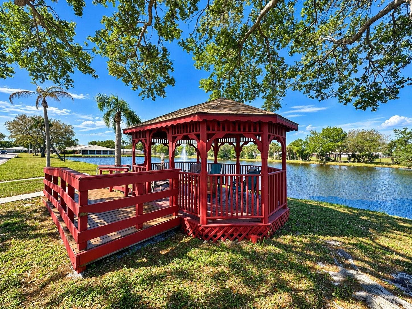 5444 GLEN IVY PLACE N, Pinellas Park, FL 33782 Gazebo Overlooking Lake