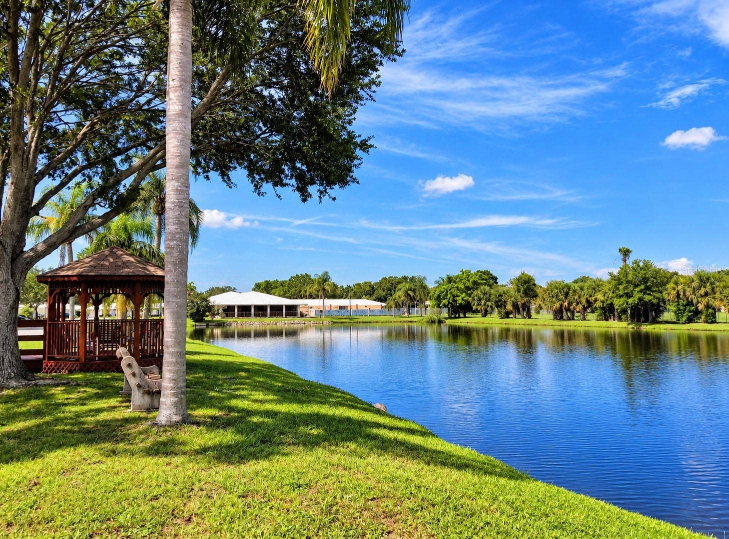 5444 GLEN IVY PLACE N, Pinellas Park, FL 33782 Gorgeous Lake