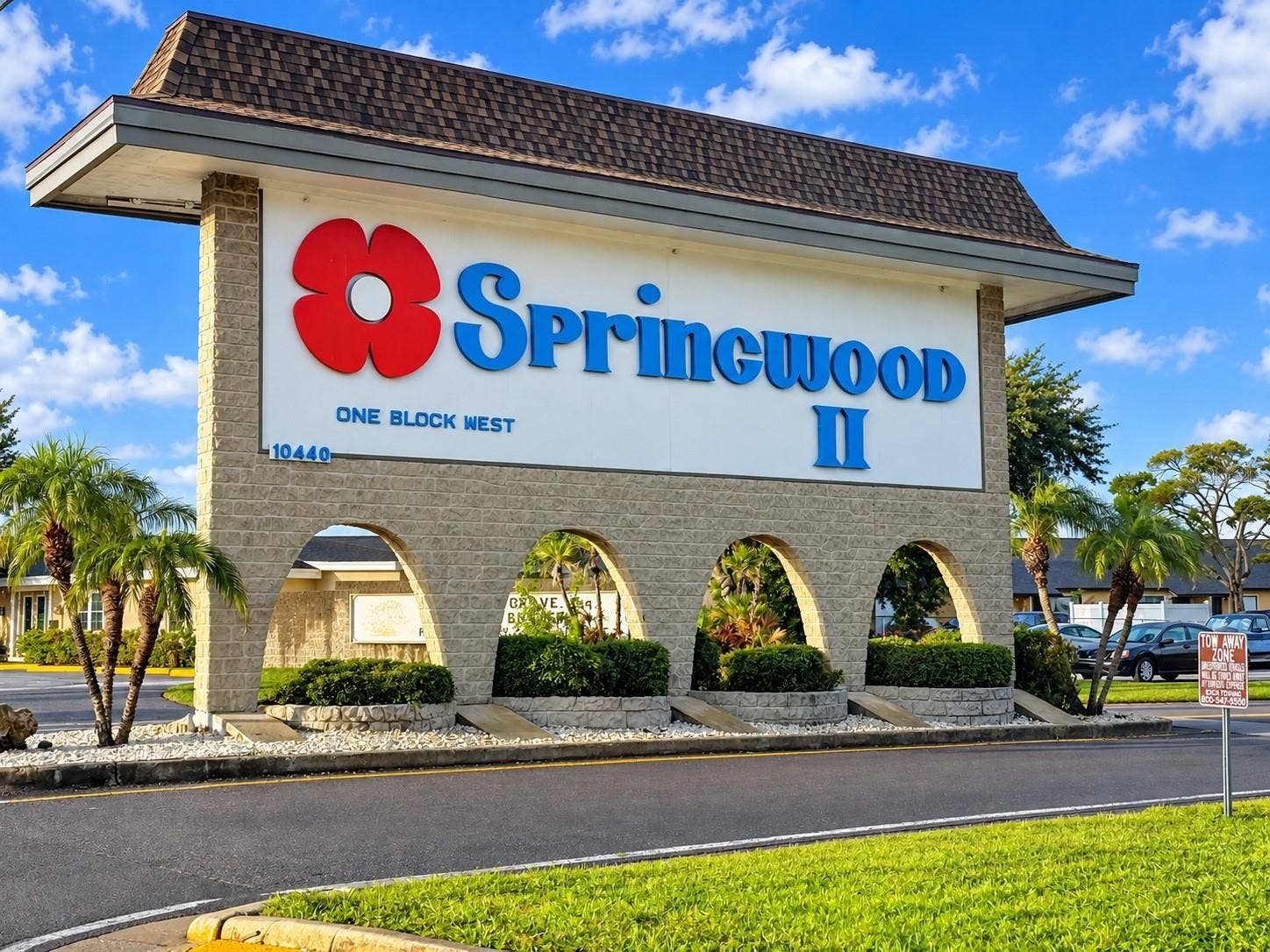 5444 GLEN IVY PLACE N, Pinellas Park, FL 33782 Springwood II Entrance