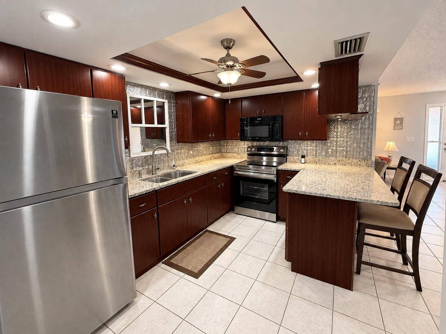 5444 GLEN IVY PLACE N, Pinellas Park, FL 33782 Updated Kitchen