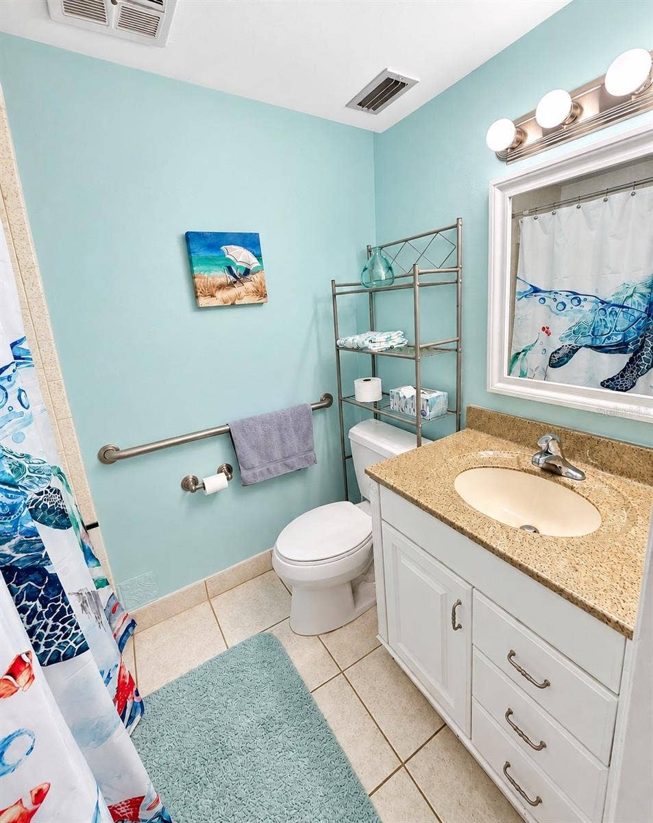 5444 GLEN IVY PLACE N, Pinellas Park, FL 33782 Updated Bathroom