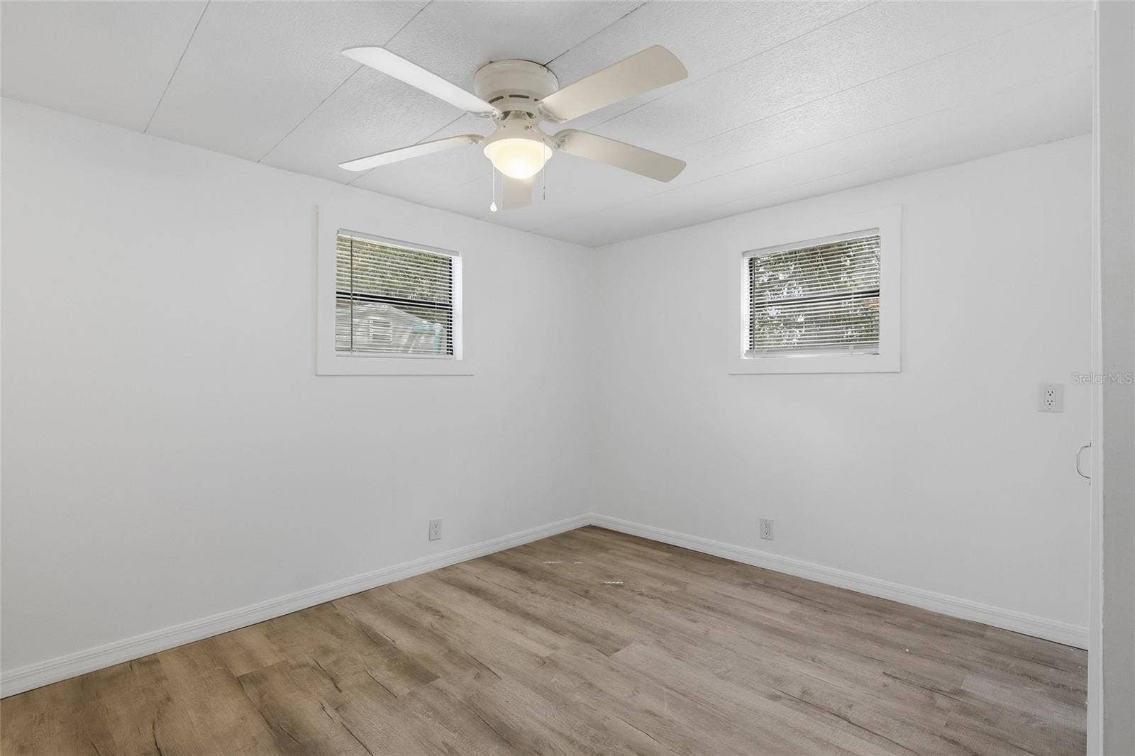 10004 HAMP DRIVE, Dade City, FL 33525