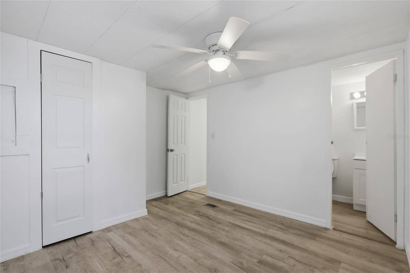 10004 HAMP DRIVE, Dade City, FL 33525