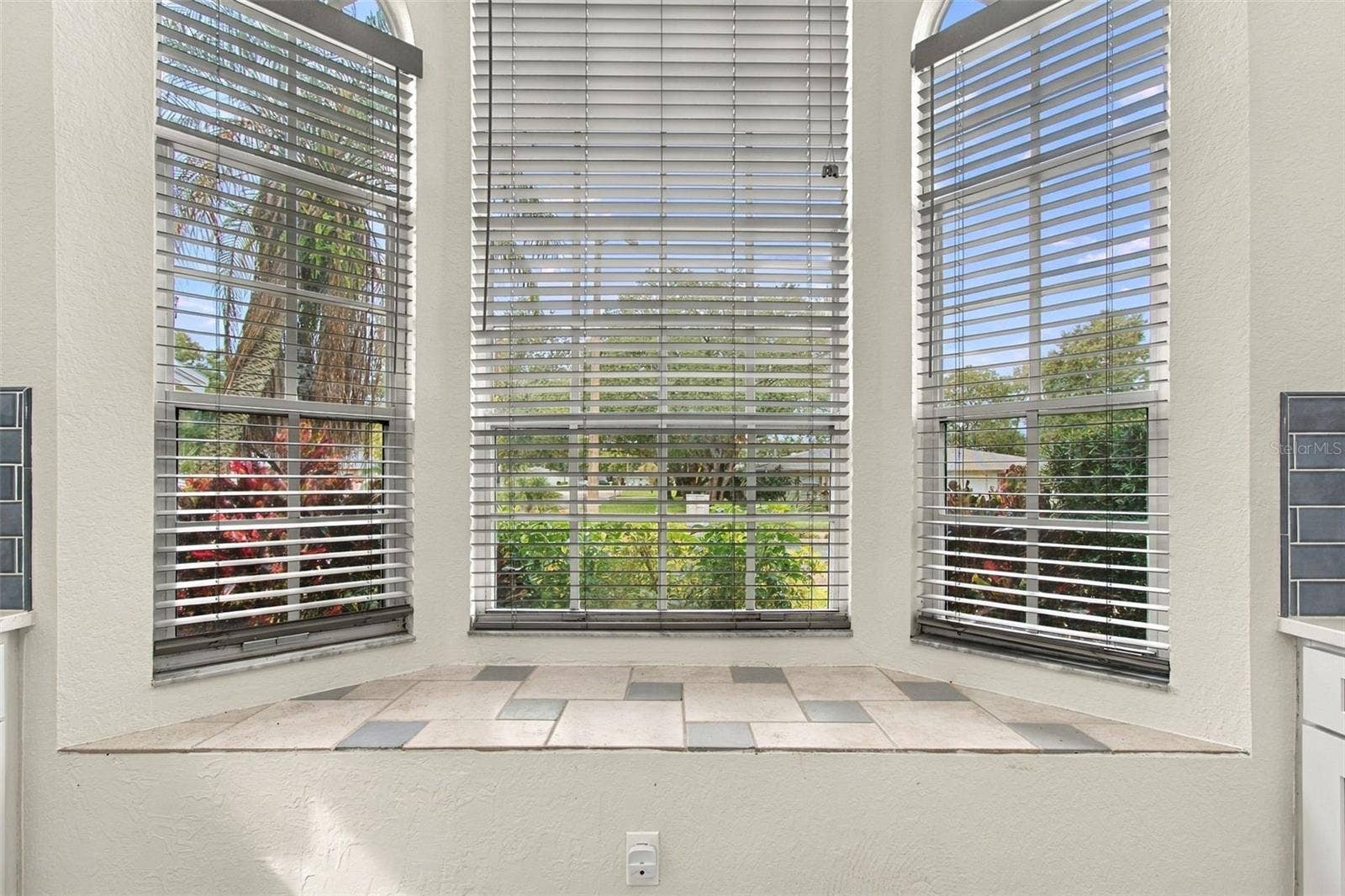 2724 HAMBLE VILLAGE LANE, Palm Harbor, FL 34684 2724 HAMBLE VILLAGE LANE, Palm Harbor, FL 34684