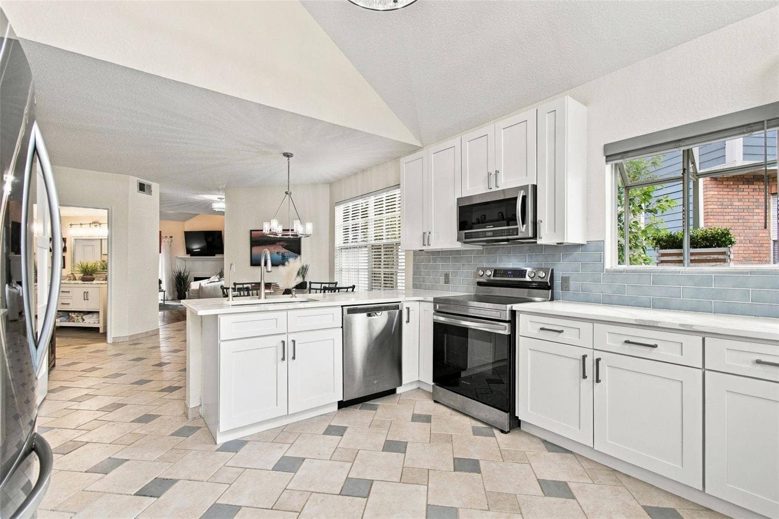 2724 HAMBLE VILLAGE LANE, Palm Harbor, FL 34684 2724 HAMBLE VILLAGE LANE, Palm Harbor, FL 34684