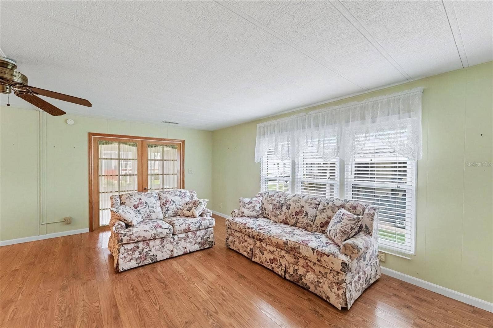 10055 COLLINGWOOD AVENUE, Dade City, FL 33525 10055 COLLINGWOOD AVENUE, Dade City, FL 33525