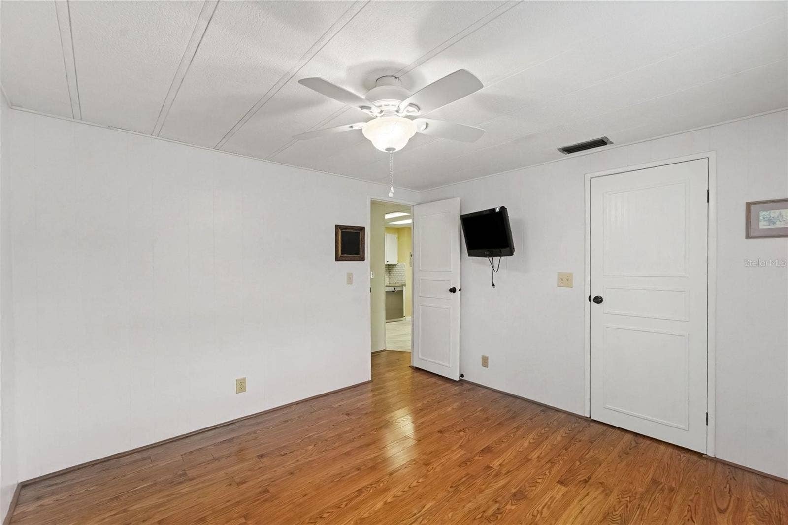 10055 COLLINGWOOD AVENUE, Dade City, FL 33525 10055 COLLINGWOOD AVENUE, Dade City, FL 33525