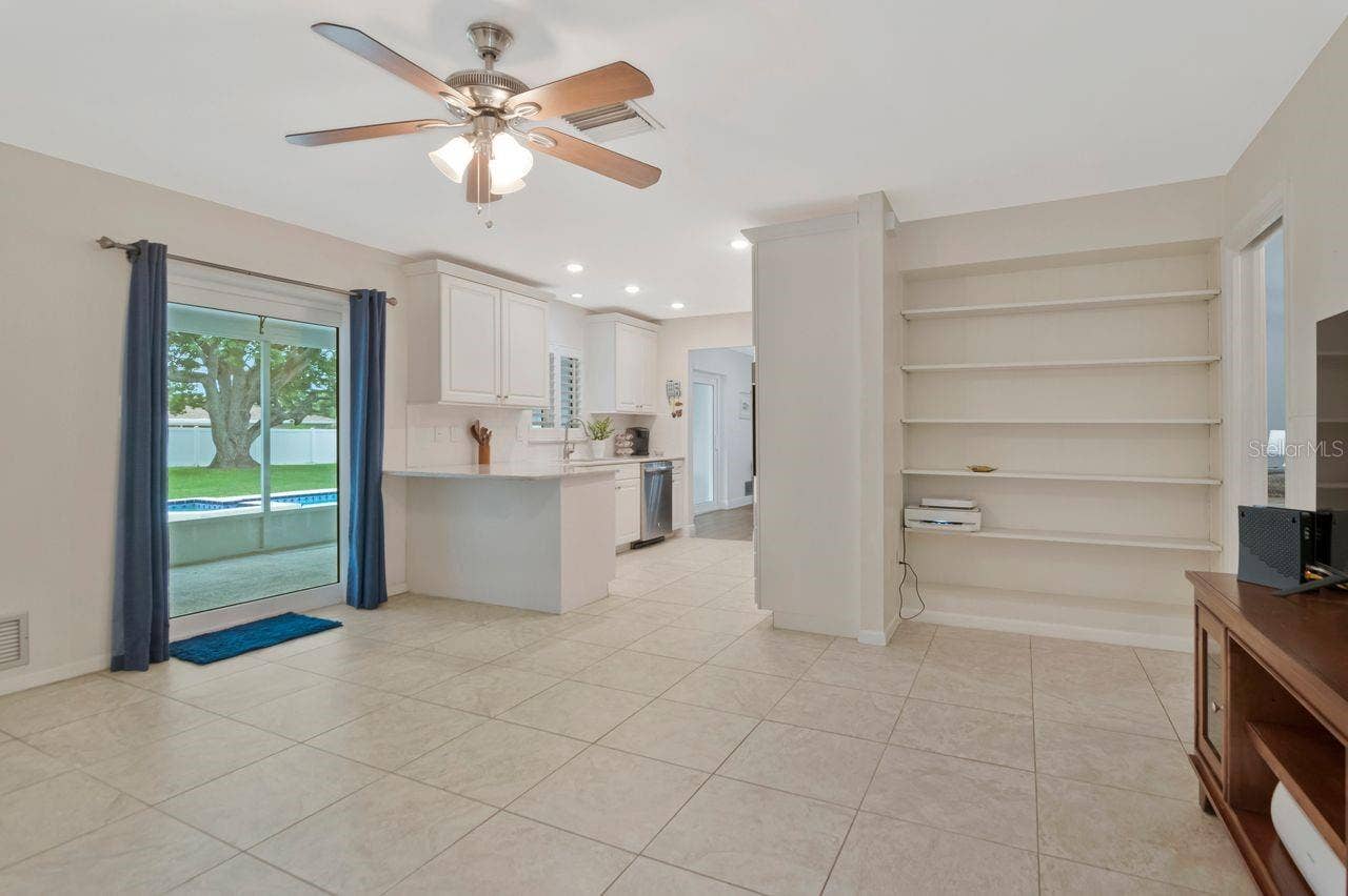 1113 GLENMOOR COURT, Clearwater, FL 33764 1113 GLENMOOR COURT, Clearwater, FL 33764
