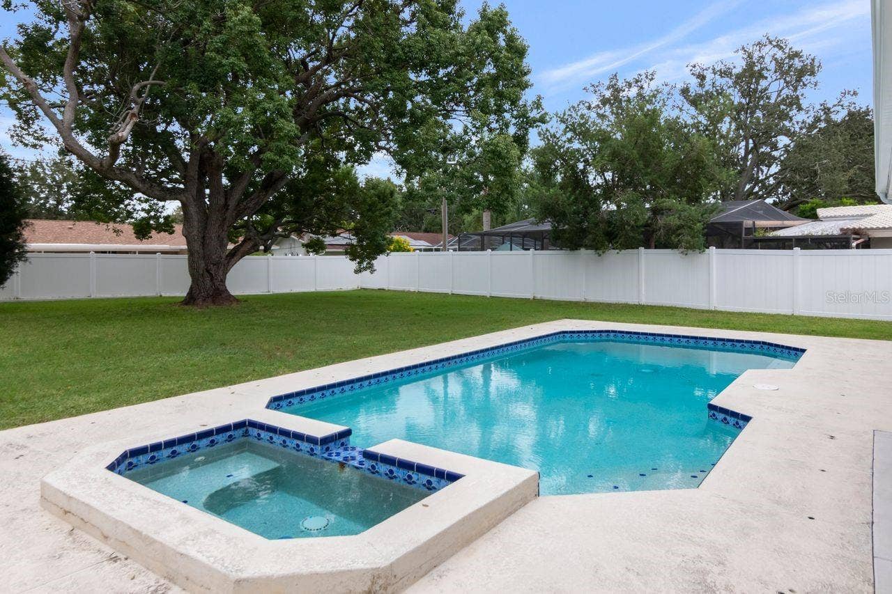 1113 GLENMOOR COURT, Clearwater, FL 33764 1113 GLENMOOR COURT, Clearwater, FL 33764