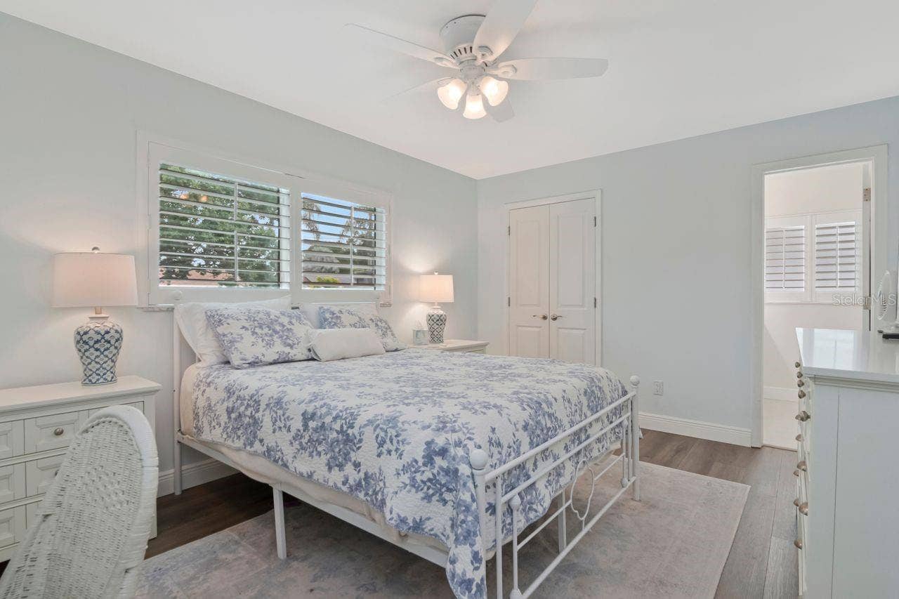 1113 GLENMOOR COURT, Clearwater, FL 33764 1113 GLENMOOR COURT, Clearwater, FL 33764