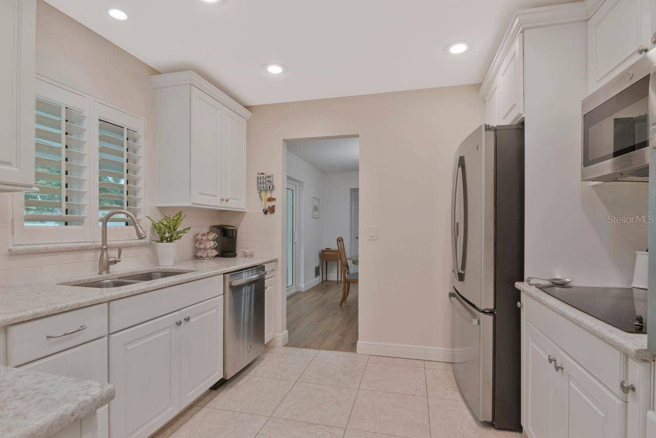 1113 GLENMOOR COURT, Clearwater, FL 33764 1113 GLENMOOR COURT, Clearwater, FL 33764