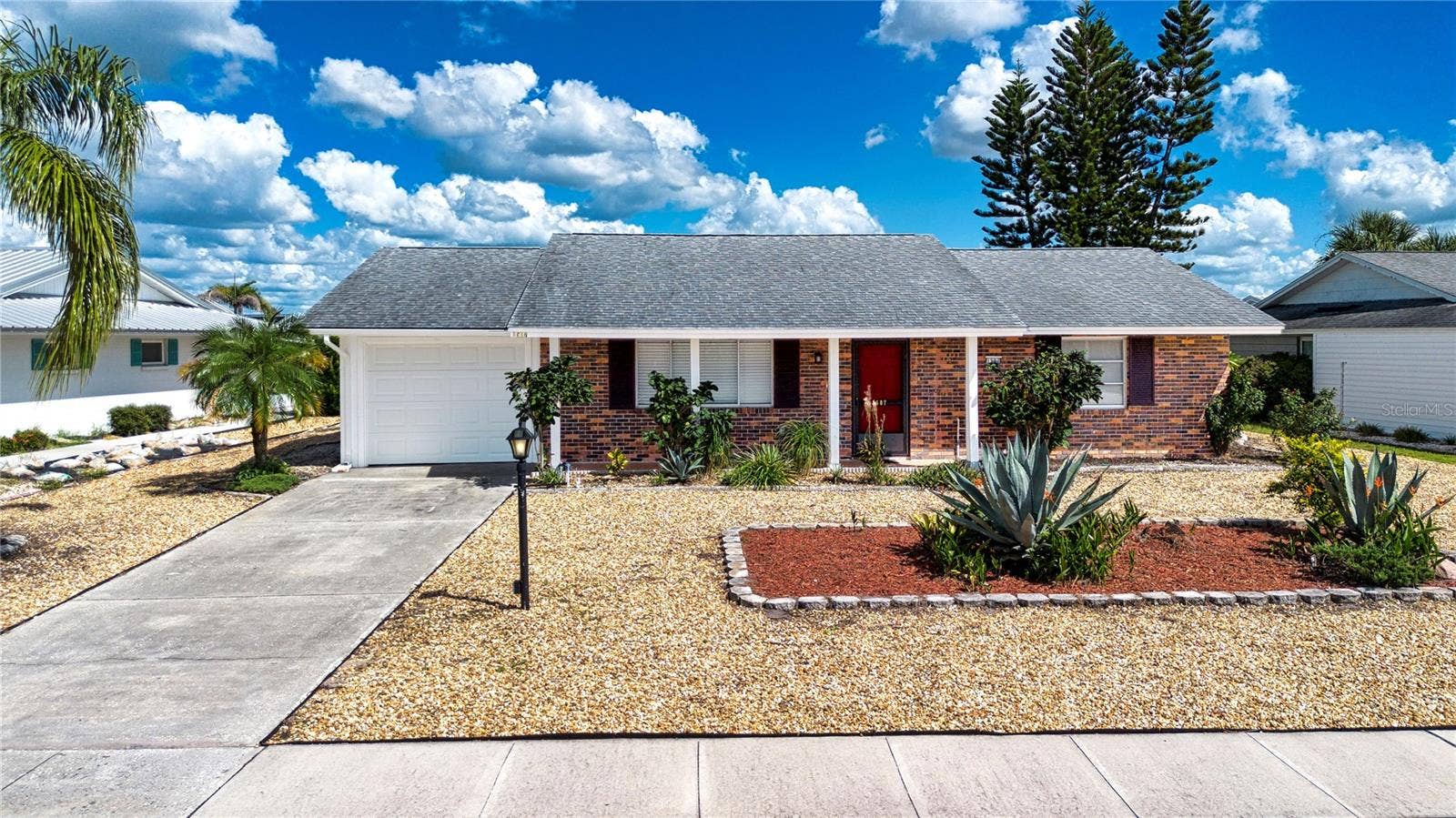 1507 N. Lake Dr.