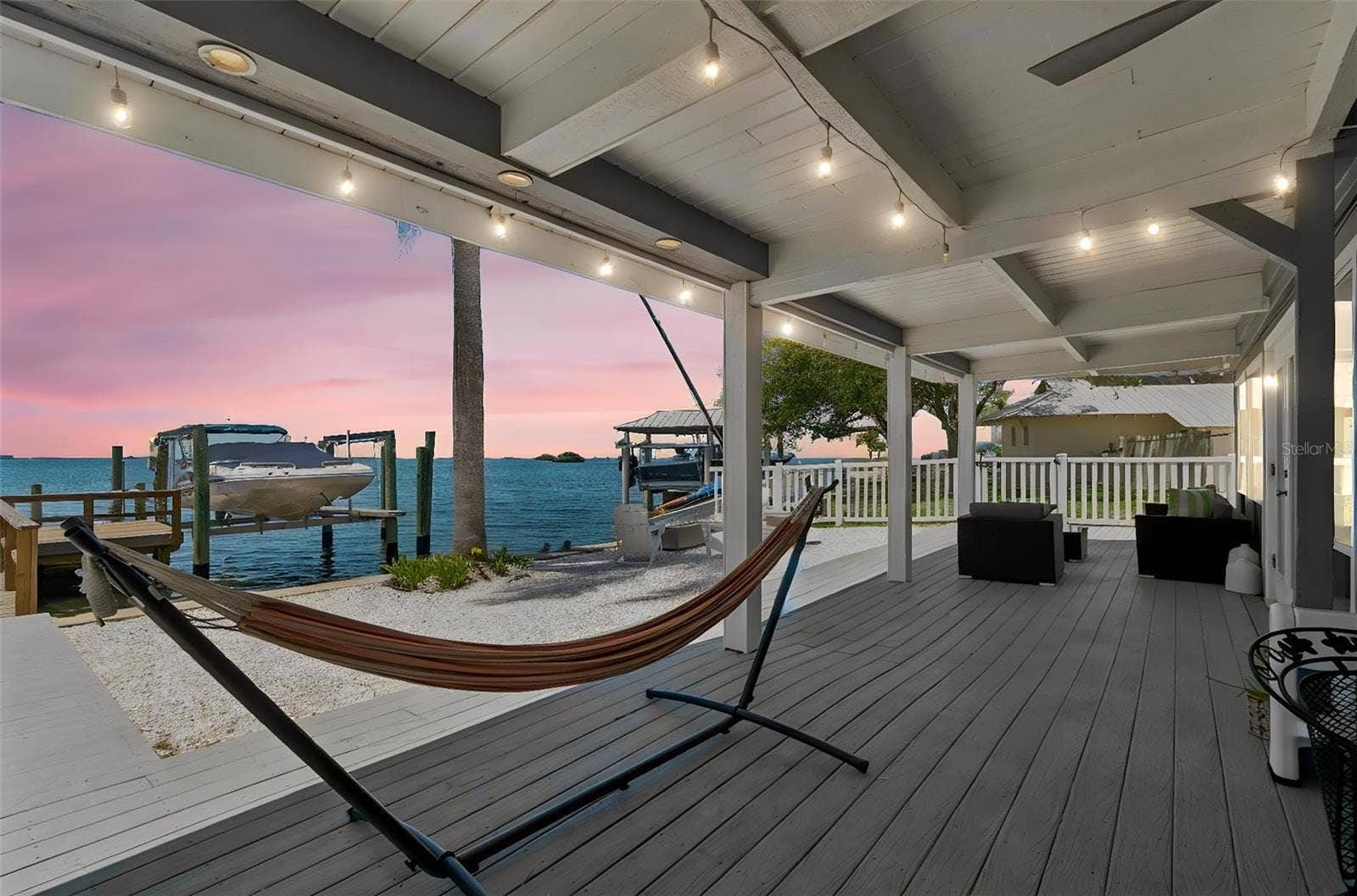 104 KLOSTERMAN ROAD W, Palm Harbor, FL 34683