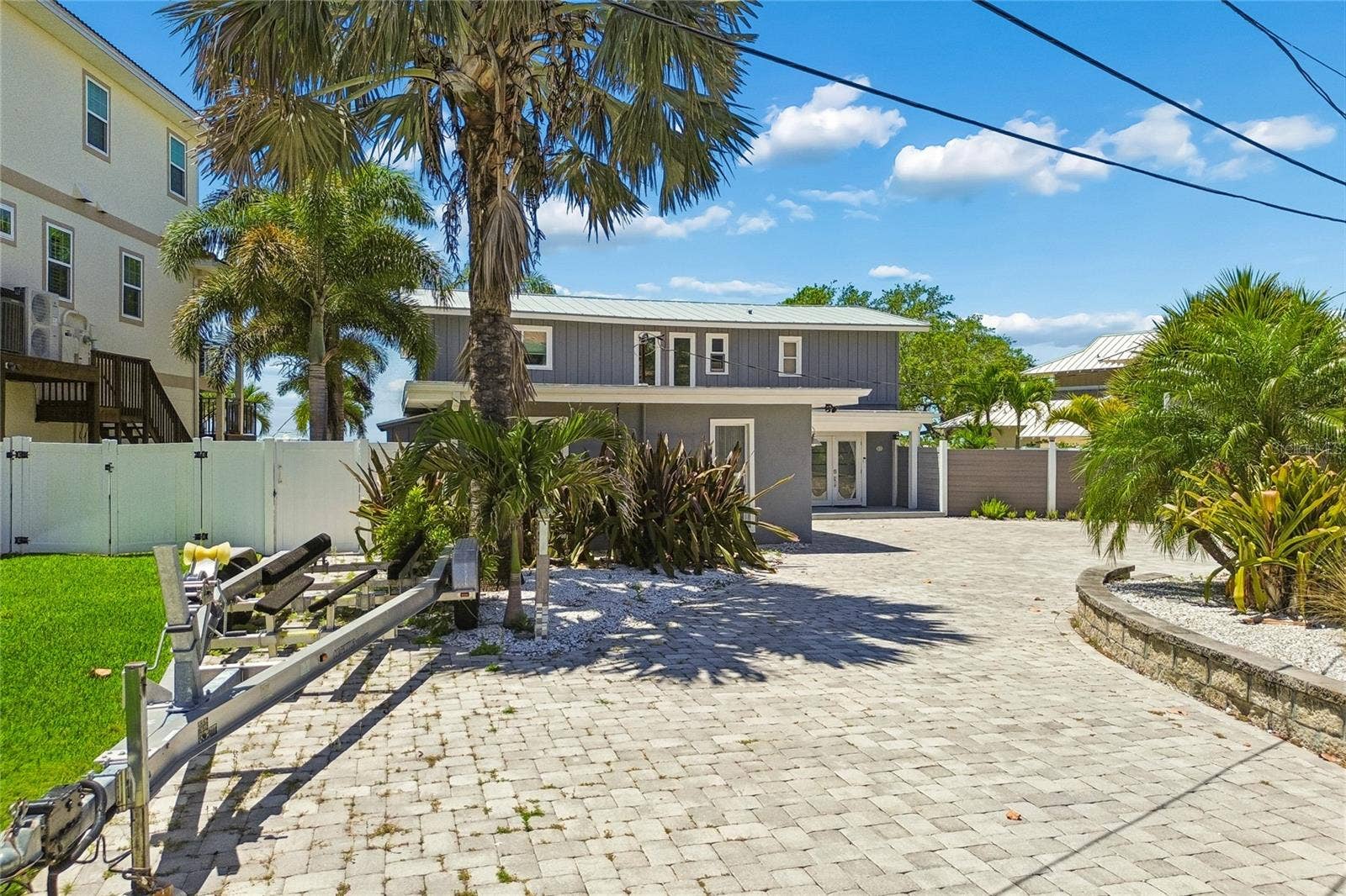 104 KLOSTERMAN ROAD W, Palm Harbor, FL 34683