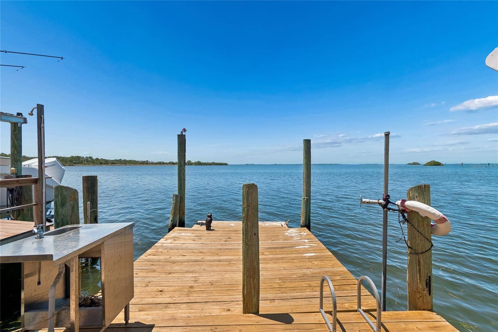 104 KLOSTERMAN ROAD W, Palm Harbor, FL 34683