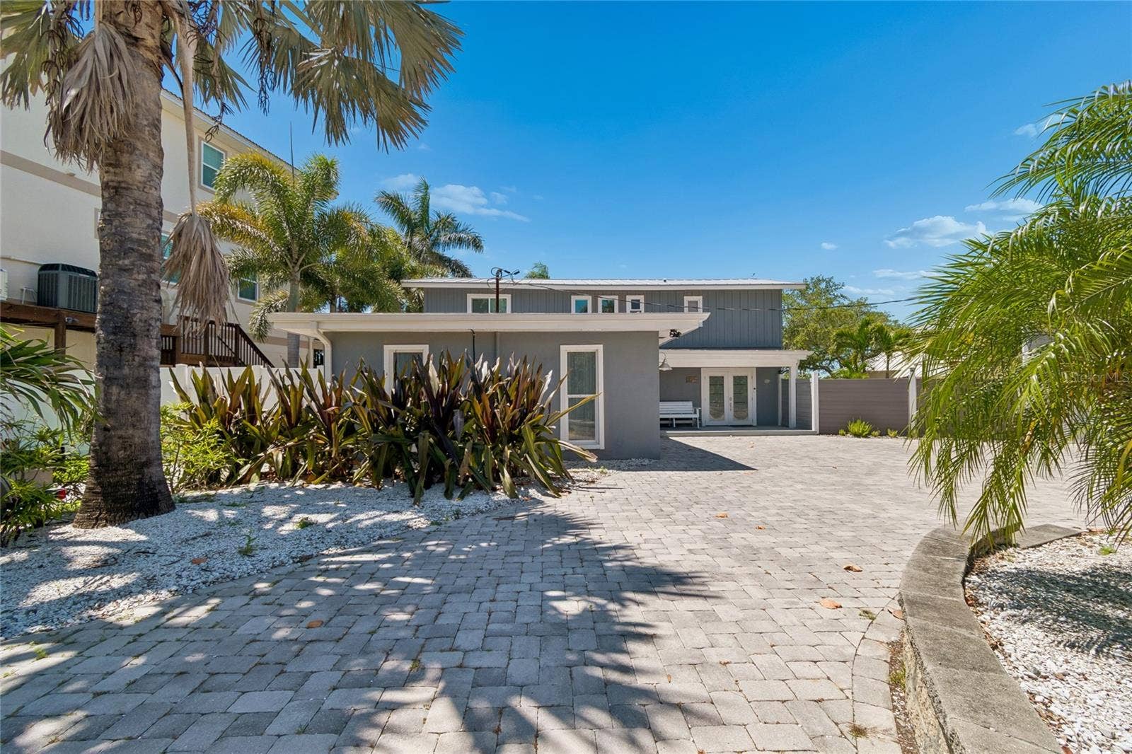 104 KLOSTERMAN ROAD W, Palm Harbor, FL 34683