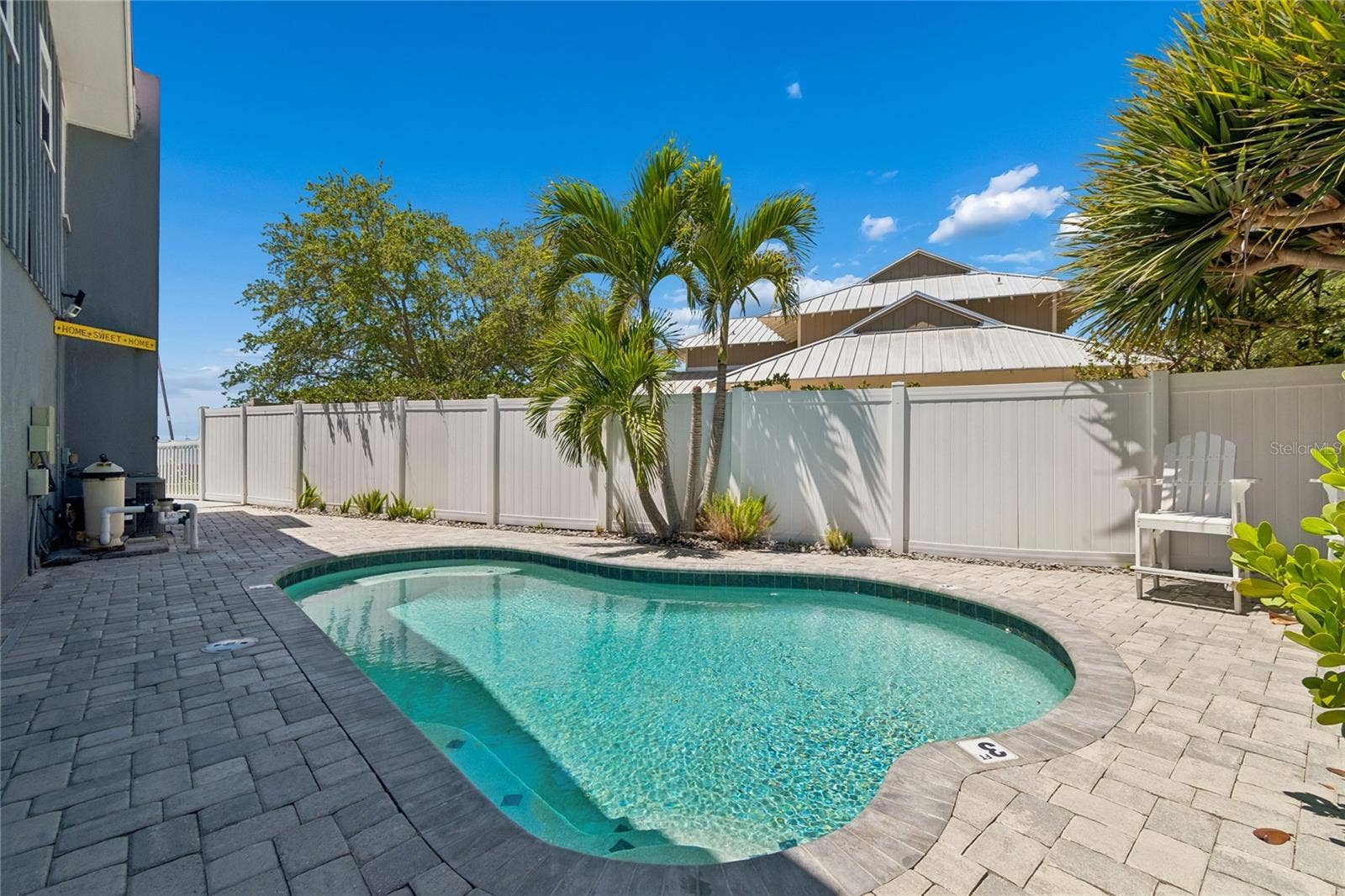 104 KLOSTERMAN ROAD W, Palm Harbor, FL 34683