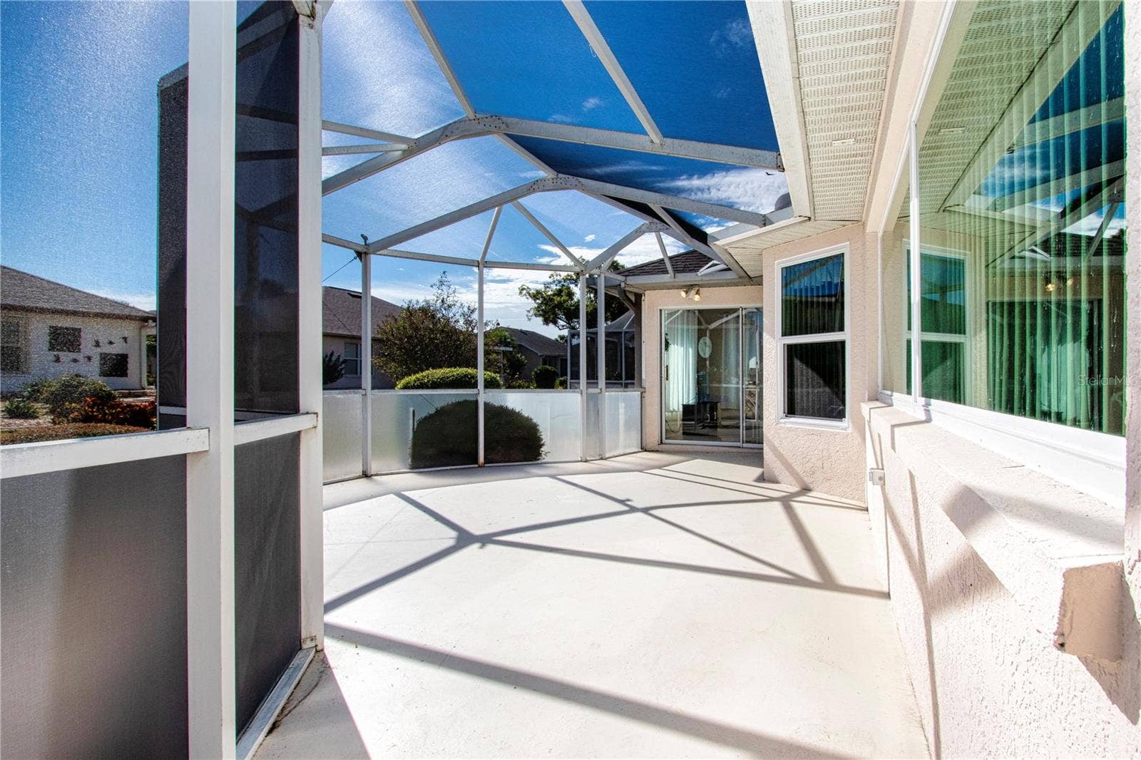 2035 PRESTANCIA LANE, Sun City Center, FL 33573 Screened Patio