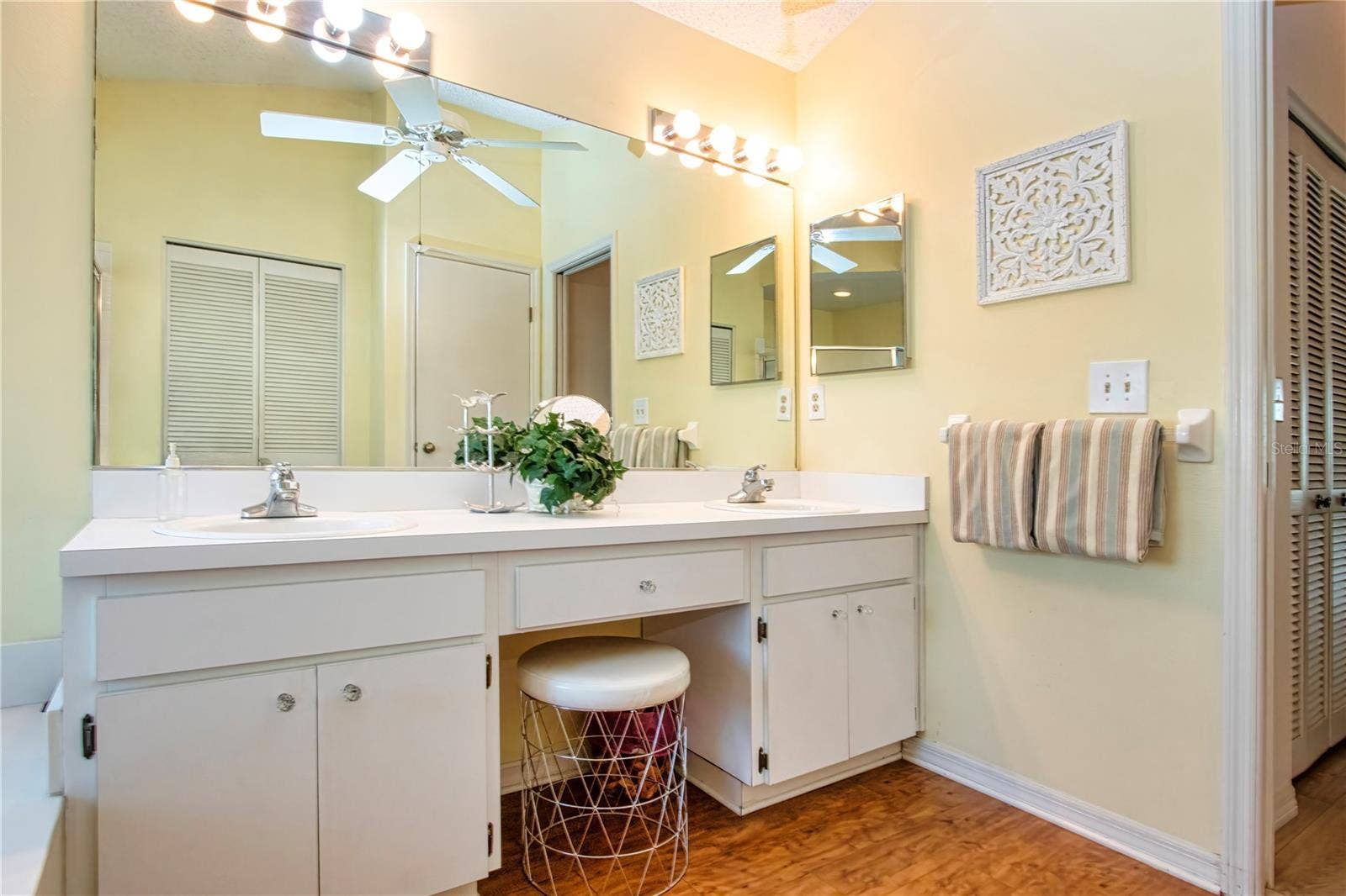 2035 PRESTANCIA LANE, Sun City Center, FL 33573 Primary En Suite