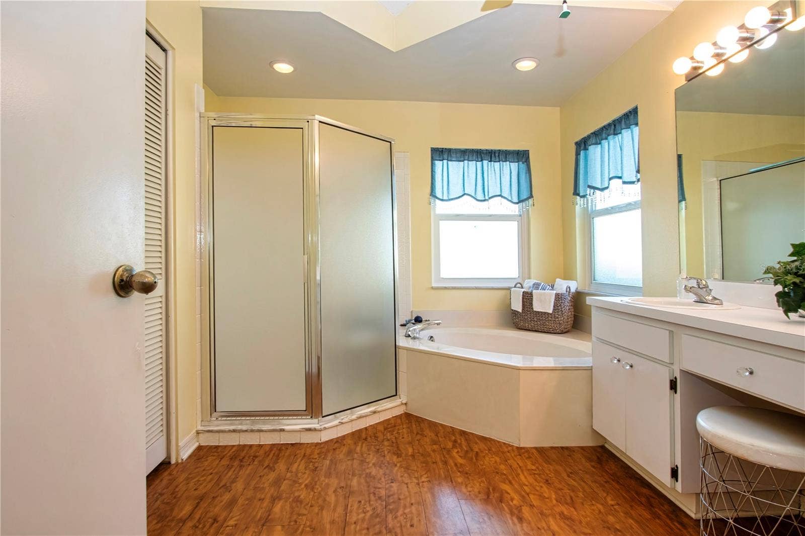 2035 PRESTANCIA LANE, Sun City Center, FL 33573 Primary En Suite