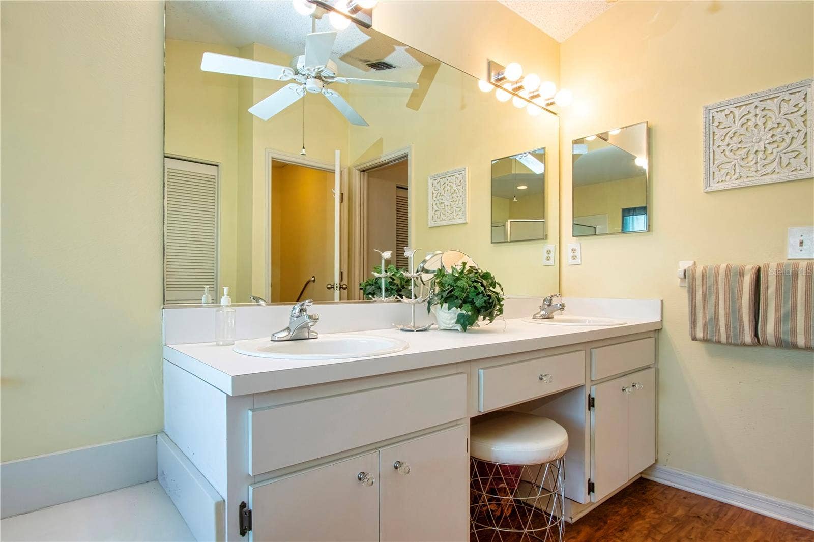 2035 PRESTANCIA LANE, Sun City Center, FL 33573 Primary En Suite
