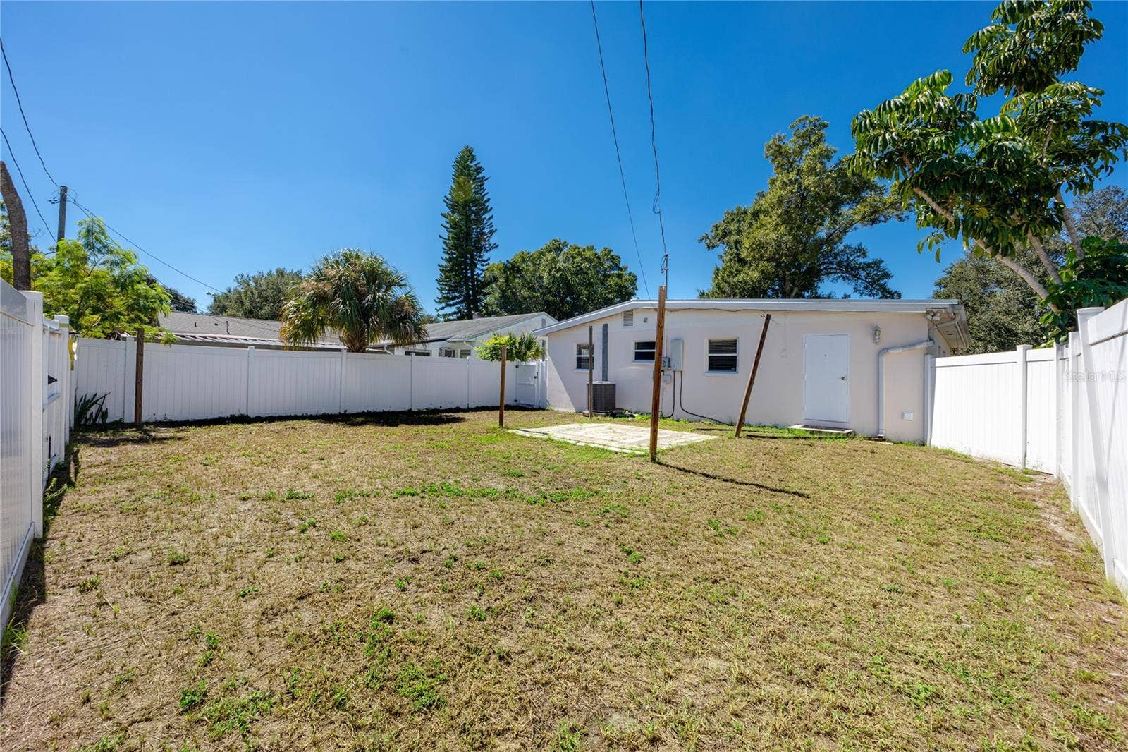 1714 55TH STREET S, Gulfport, FL 33707 1714 55TH STREET S, Gulfport, FL 33707