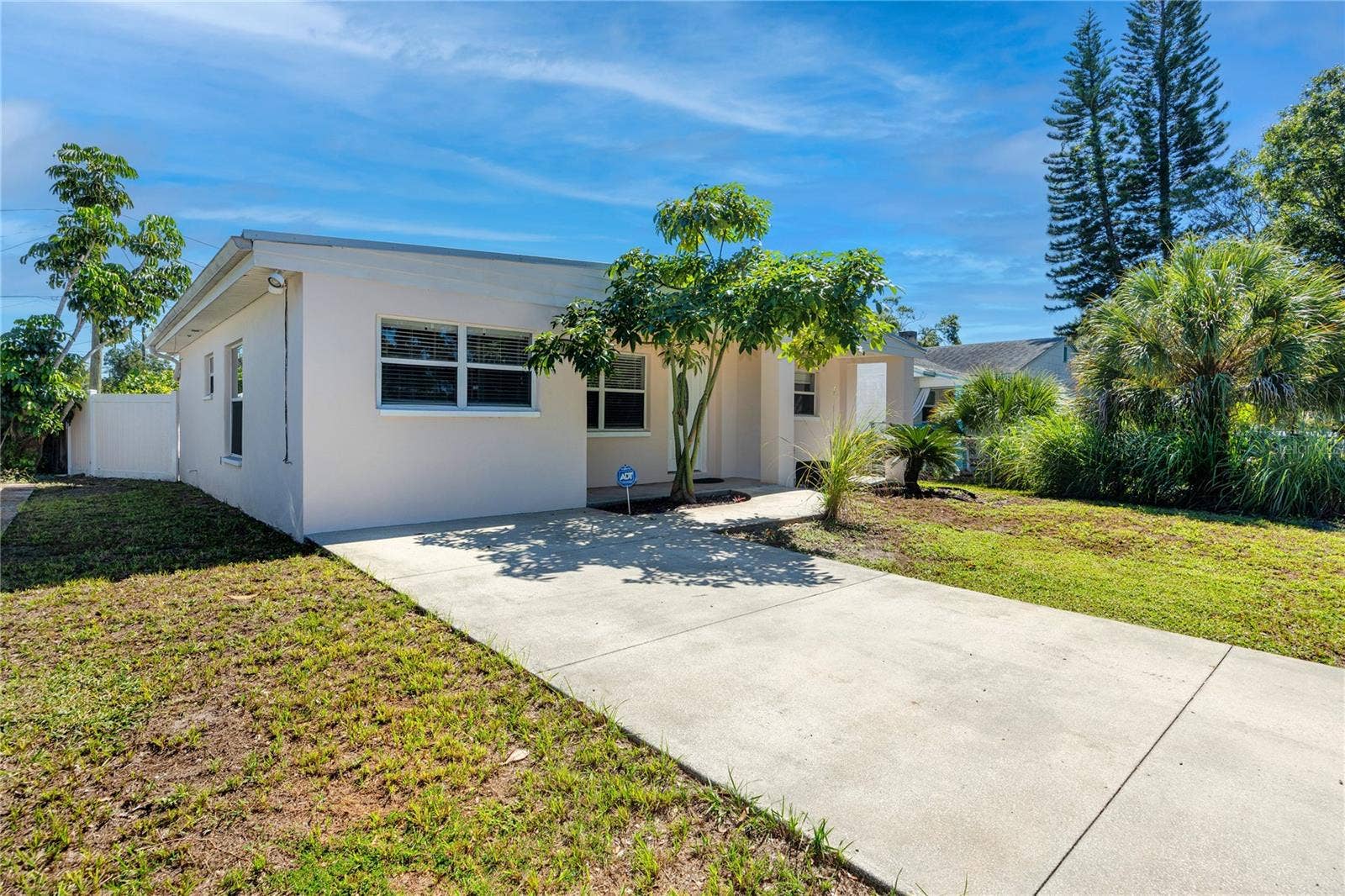 1714 55TH STREET S, Gulfport, FL 33707 1714 55TH STREET S, Gulfport, FL 33707