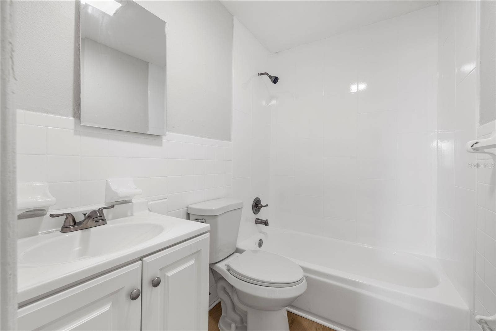Unit B- Bathroom