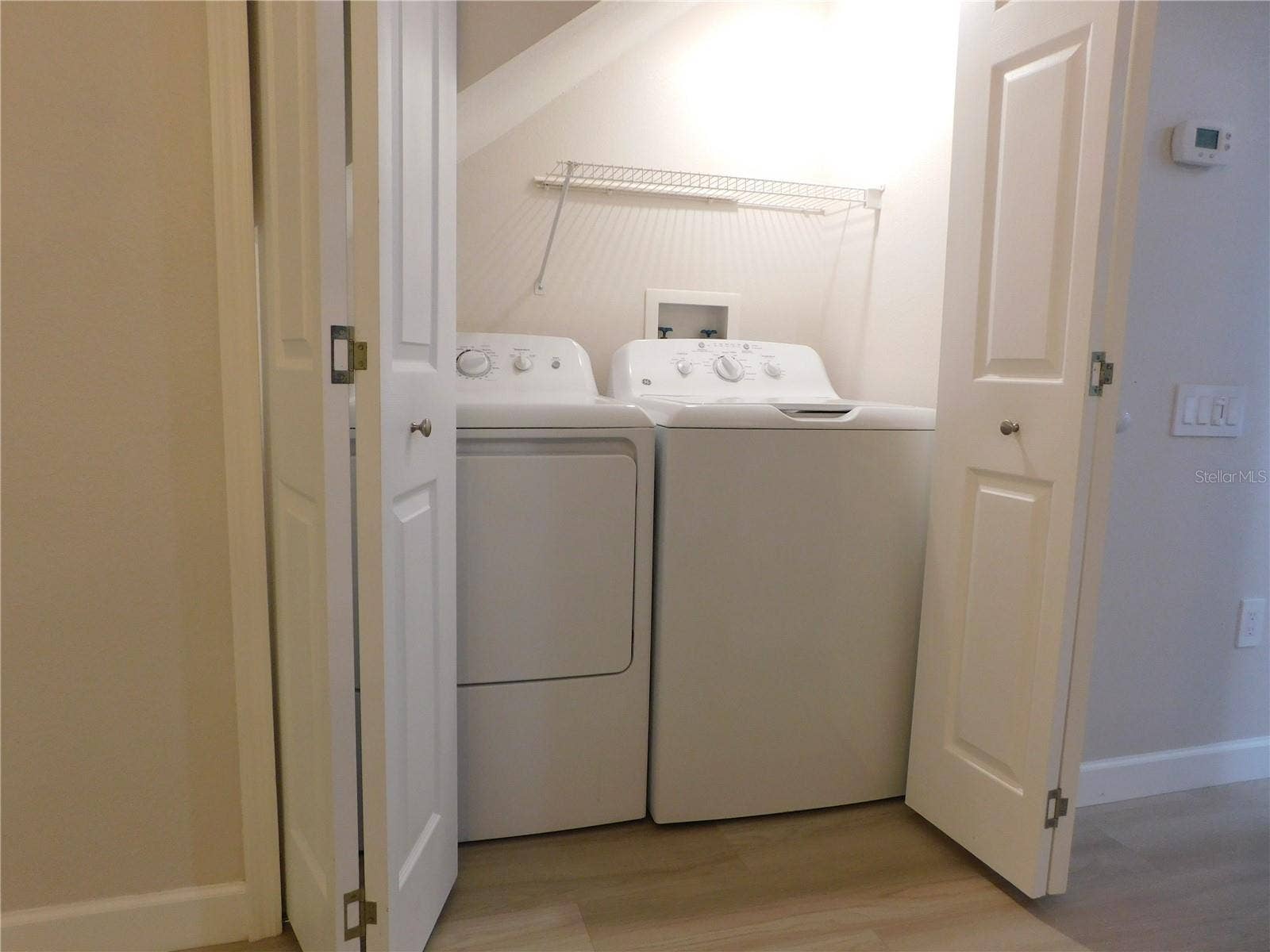 8660 HUNTERS KEY CIRCLE, Tampa, FL 33647 Inside laundry