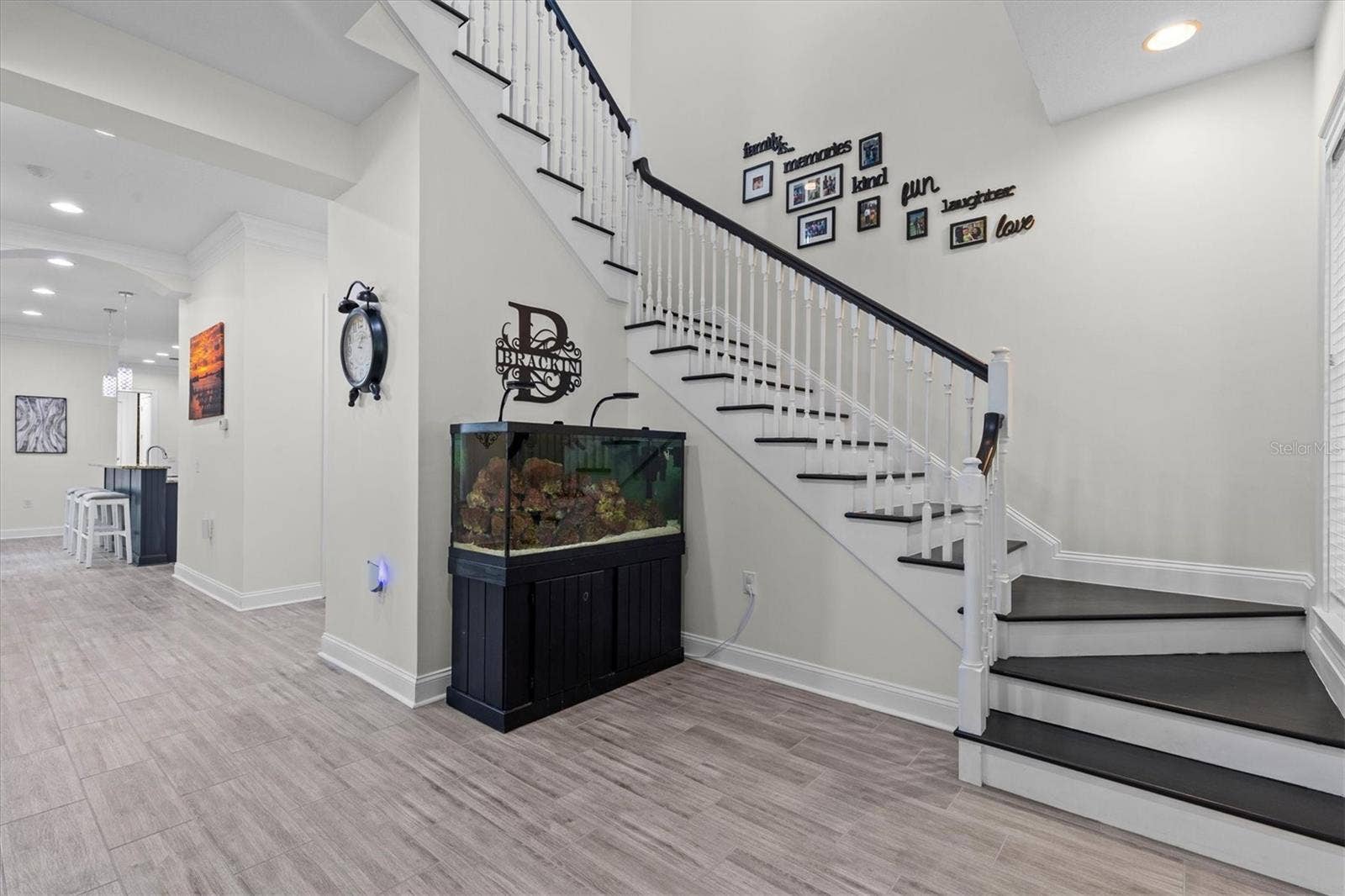 480 GILMAN PLACE N, St Petersburg, FL 33716 Stairs to second level.
