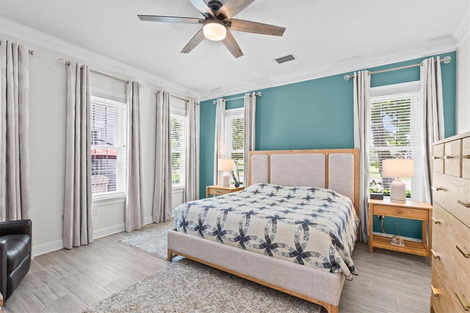 480 GILMAN PLACE N, St Petersburg, FL 33716 Owner's suite