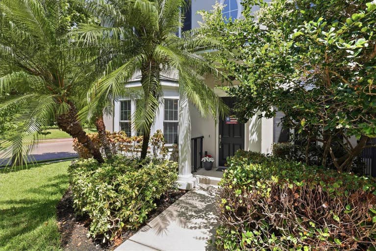 Featured Property image for 480 Gilman Place N