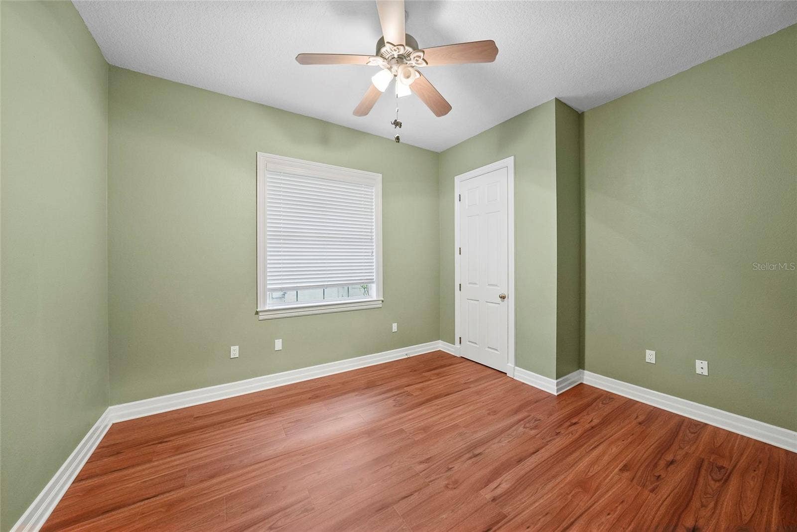 18823 WIMBLEDON CIRCLE, Lutz, FL 33558