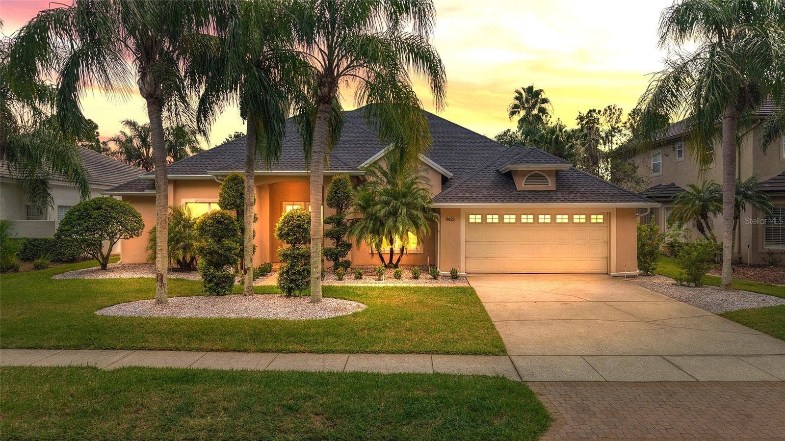 18823 WIMBLEDON CIRCLE, Lutz, FL 33558