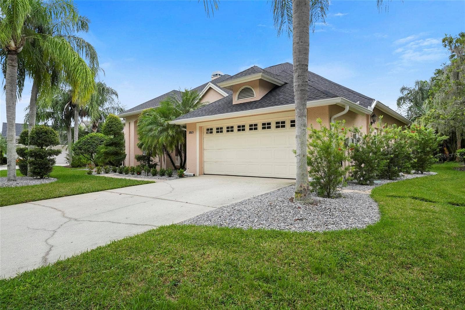 18823 WIMBLEDON CIRCLE, Lutz, FL 33558