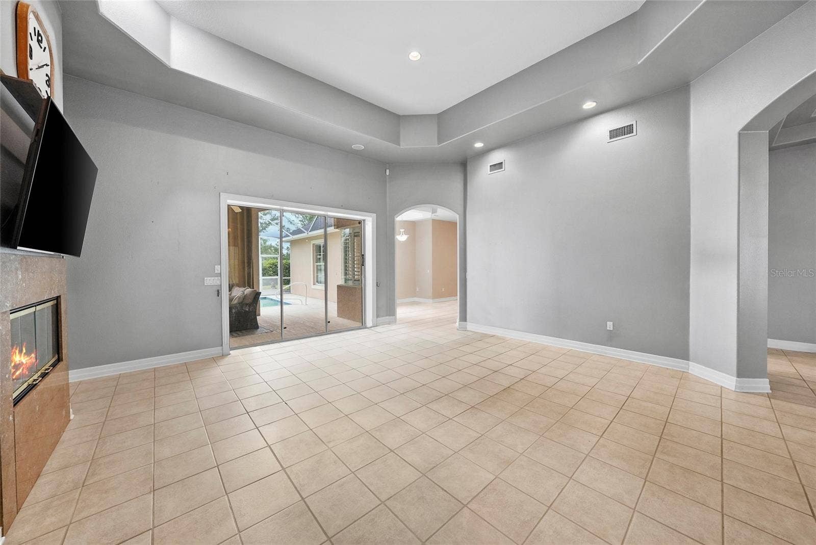 18823 WIMBLEDON CIRCLE, Lutz, FL 33558